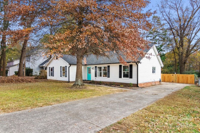 4824 Butterwick Lane