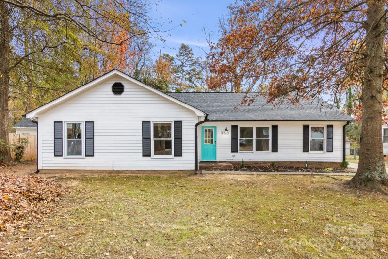 Property image 2 at 4824 Butterwick Lane, Charlotte, NC 28212