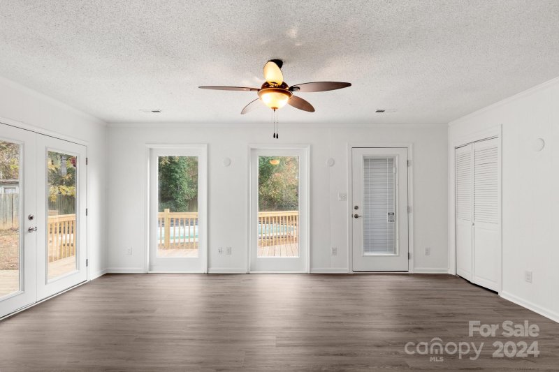 Property image 4 at 4824 Butterwick Lane, Charlotte, NC 28212