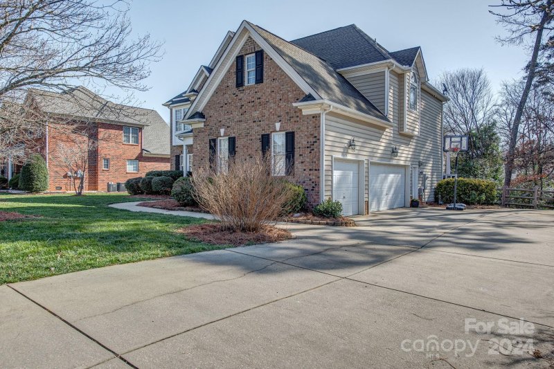 Property image 4 at 4260 Belle Meade Circle, Belmont, NC 28012