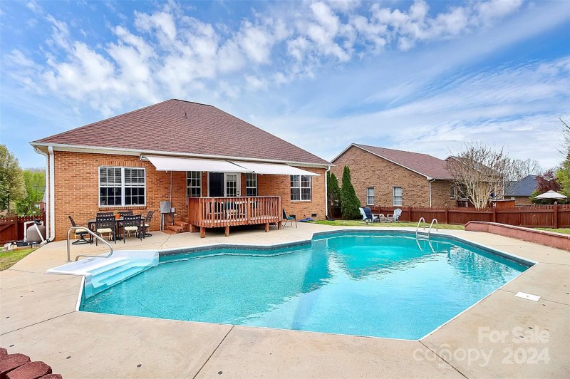 Property image 2 at 140 River Birch Circle, Mooresville, NC 28115