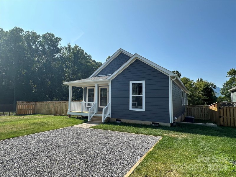 Property image 2 at 1121 Blueview Drive, Black Mountain, NC 28711