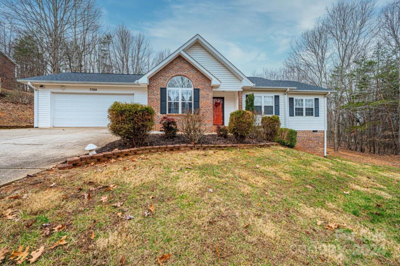 Property image 3 at 7799 Piney Mountain Street, Hickory, NC 28602