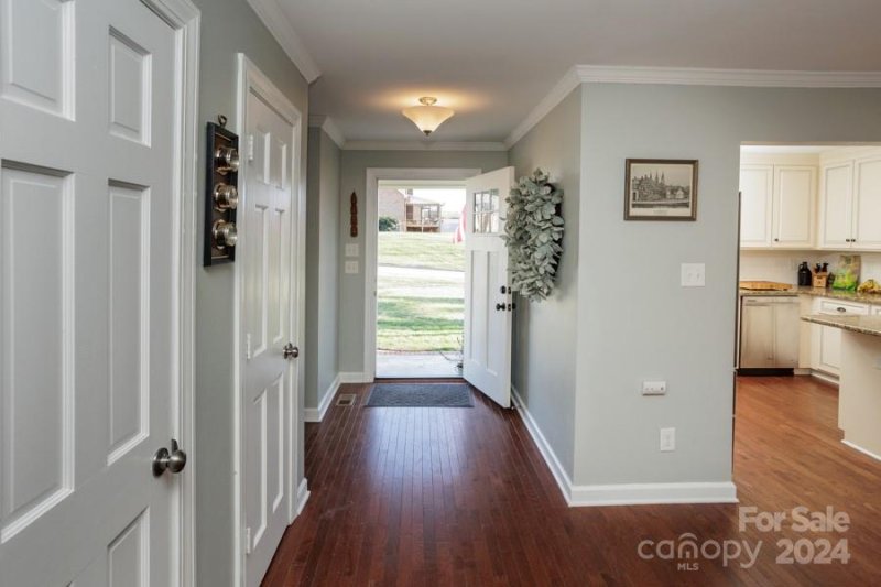 Property image 4 at 502 Worthington Court, Concord, NC 28025