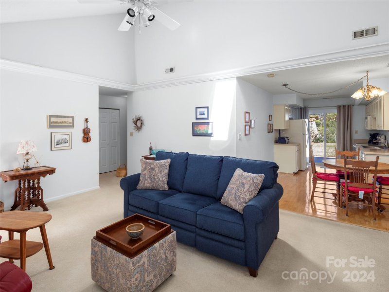 Property image 5 at 406 Sweeten Way, Asheville, NC 28803