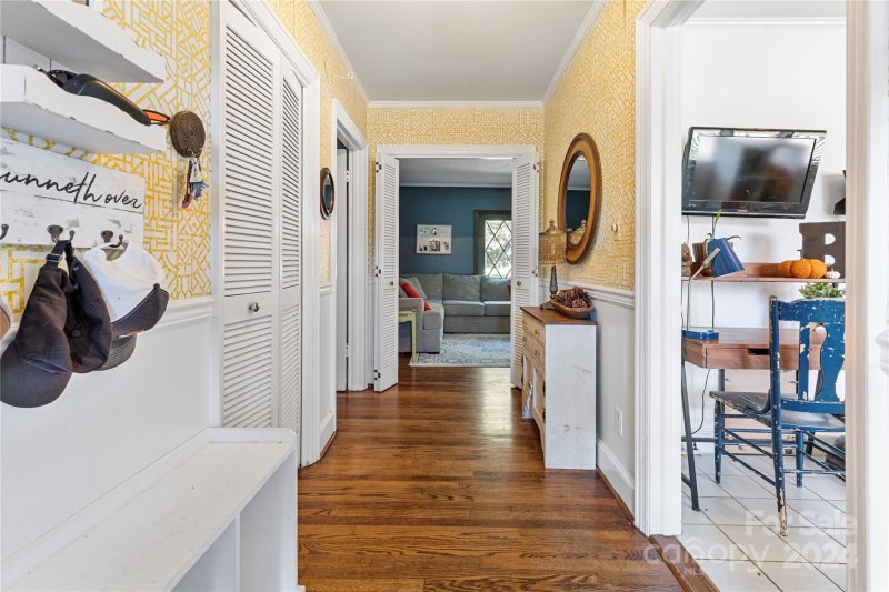 Property image 3 at 304 Mitchell Avenue, Statesville, NC 28677