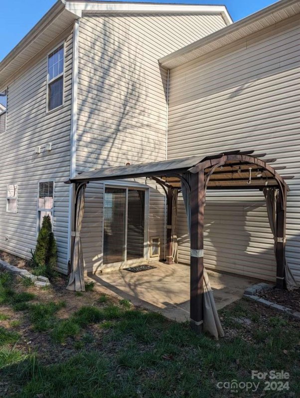 Property image 4 at 582 Winborne Avenue, Concord, NC 28025