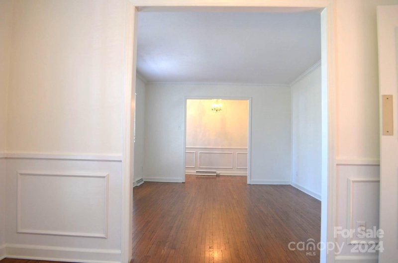 Property image 4 at 2440 Ramblewood Lane, Charlotte, NC 28210