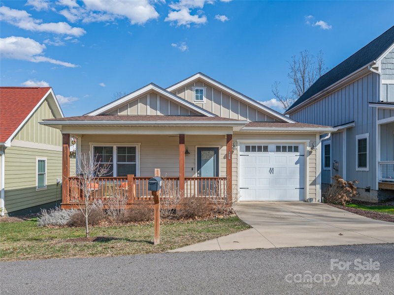 126 Green Creek Loop