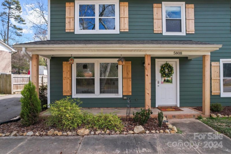 Property image 2 at 5808 Charing Place, Charlotte, NC 28211