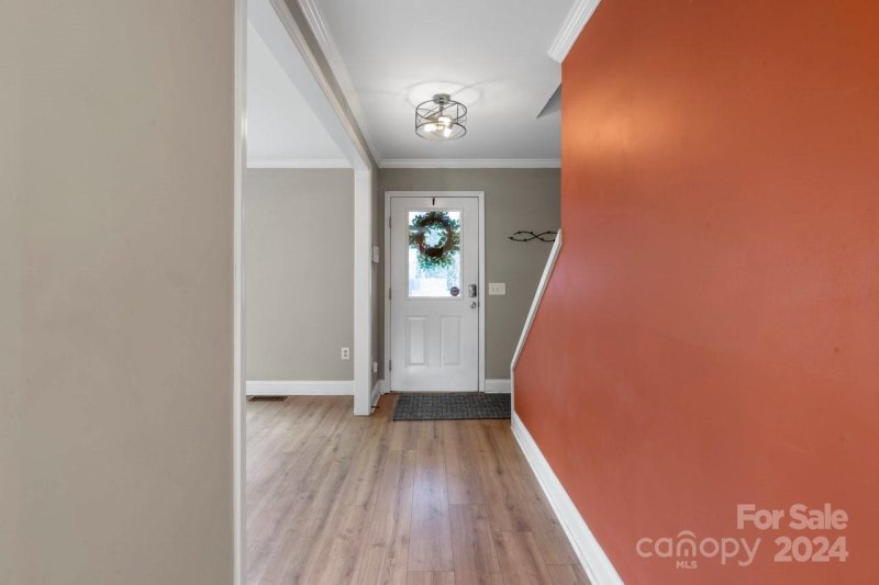 Property image 3 at 5808 Charing Place, Charlotte, NC 28211