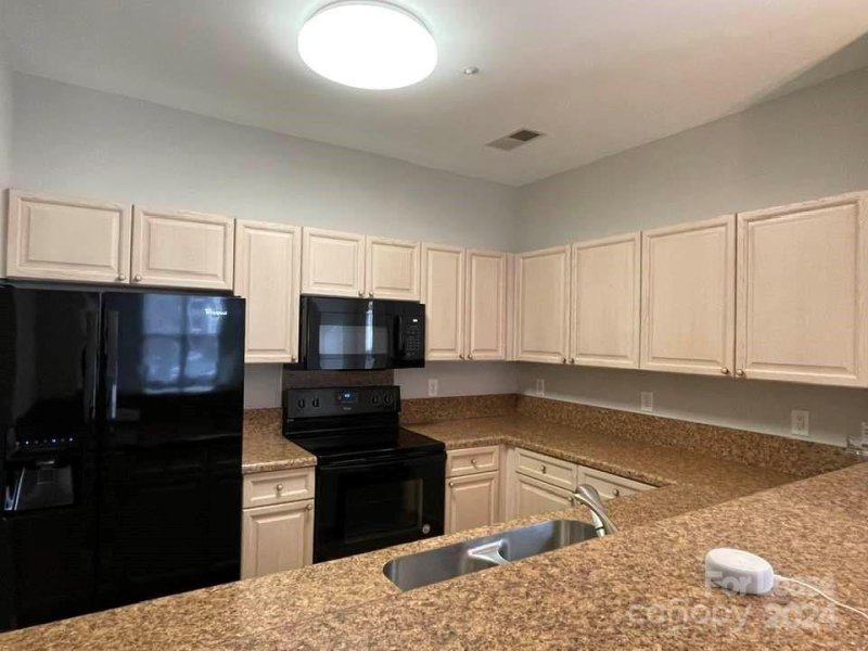 Property image 3 at 713 Northeast Drive, Davidson, NC 28036