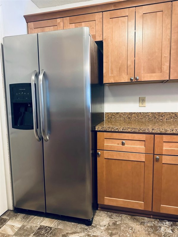 Property image 5 at 9041 J M Keynes Drive, Charlotte, NC 28262