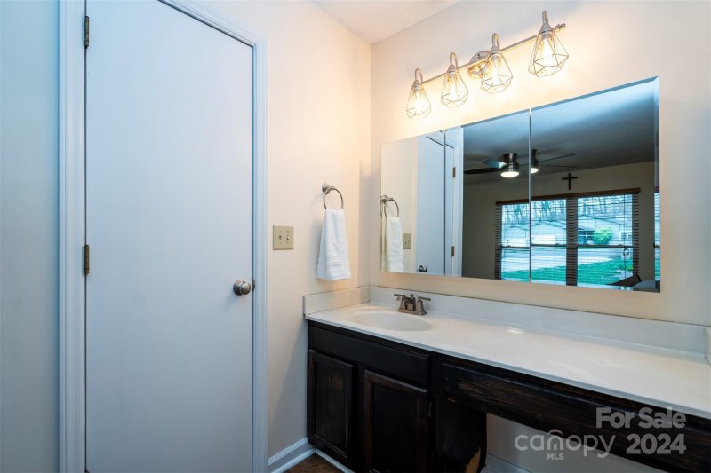 Property image 5 at 9204 Aylesbury Lane, Mint Hill, NC 28227