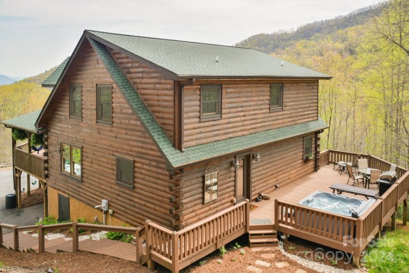 Property image 5 at 509 Atlantic Falls Trail, Black Mountain, NC 28711