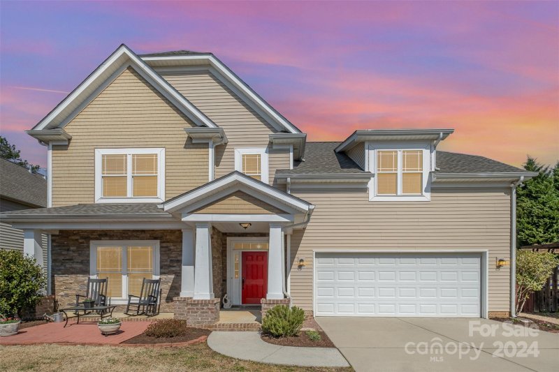 Property image 3 at 7012 Holly Grove Court, Matthews, NC 28104