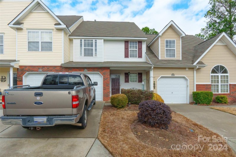 Property image 2 at 1404 Walnut Hill Drive, Rock Hill, SC 29732