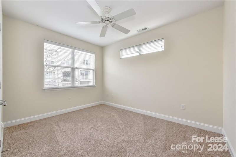 Property image 4 at 1308 Kenilworth Avenue, Charlotte, NC 28203