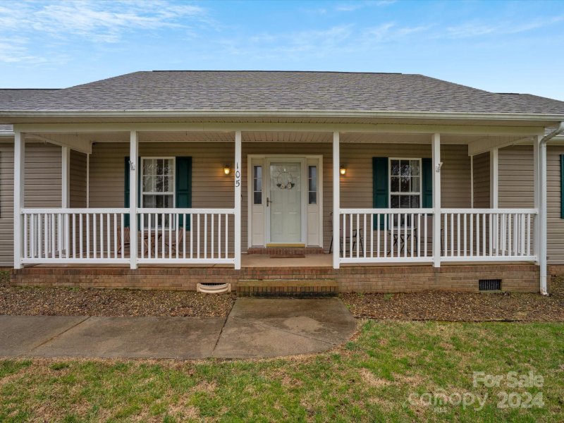 Property image 3 at 105 Ridgegate Lane, Statesville, NC 28625