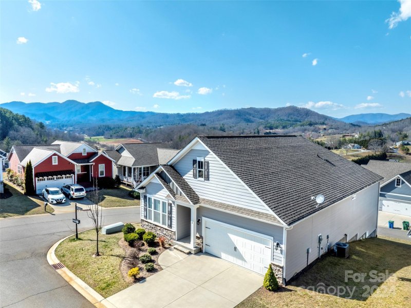 Property image 4 at 2 Regent Heights Road, Leicester, NC 28748