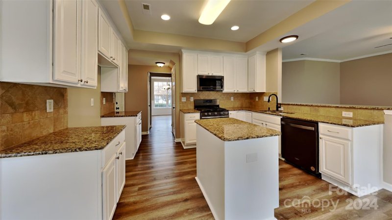 Property image 5 at 3703 Autumn Gold Court, Charlotte, NC 28278