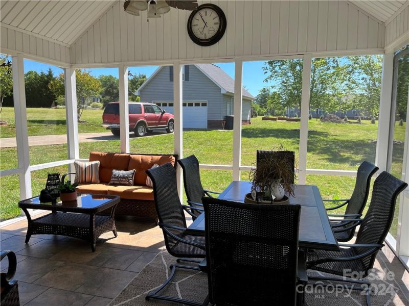 Property image 2 at 2467 Harvest Drive, Hickory, NC 28601