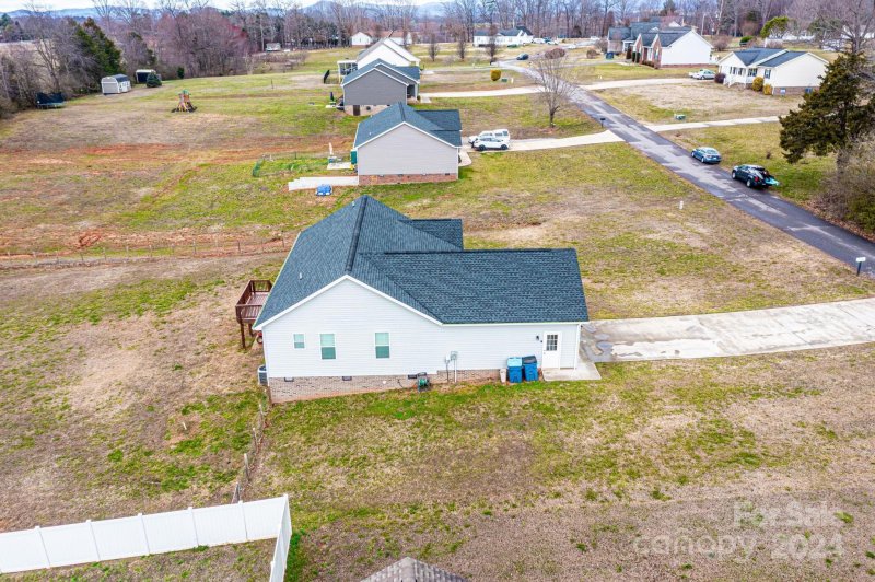 Property image 4 at 178 Stable Brook Lane, Taylorsville, NC 28681