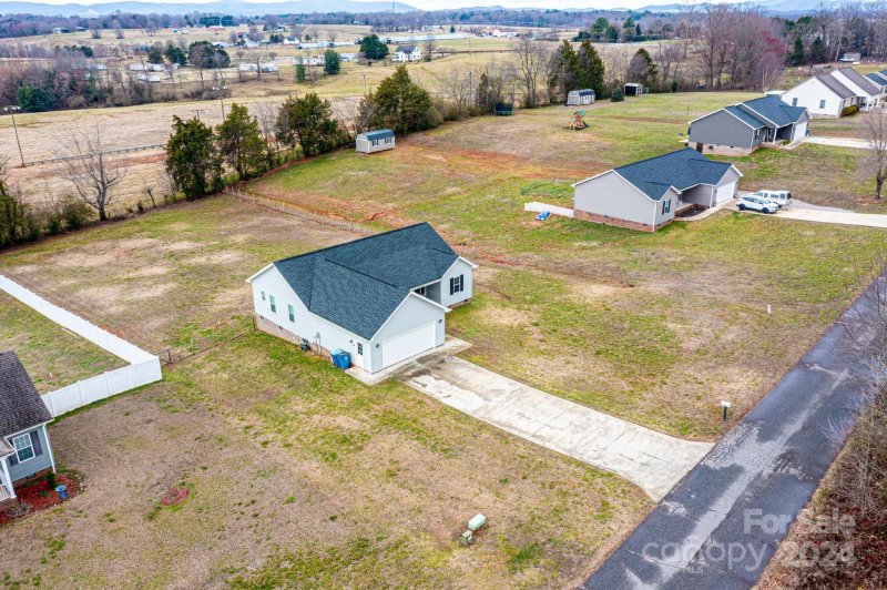 Property image 5 at 178 Stable Brook Lane, Taylorsville, NC 28681