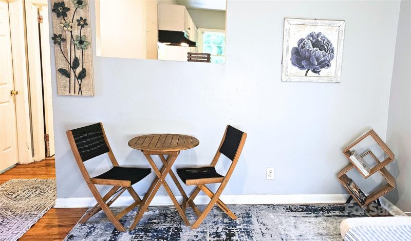 Property image 3 at 1825 Taylor Avenue, Charlotte, NC 28216