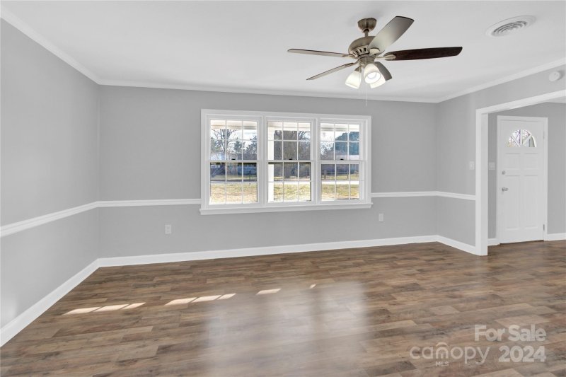 Property image 3 at 535 Carolina Avenue, Statesville, NC 28677