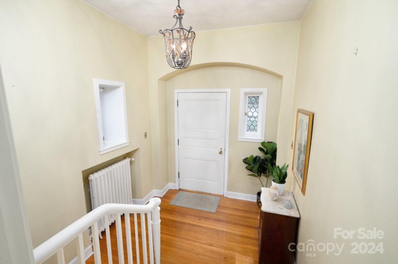 Property image 3 at 42 Cranford Road, Asheville, NC 28806