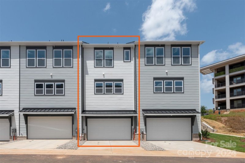 Property image 3 at 409 Prine Place, Charlotte, NC 28213