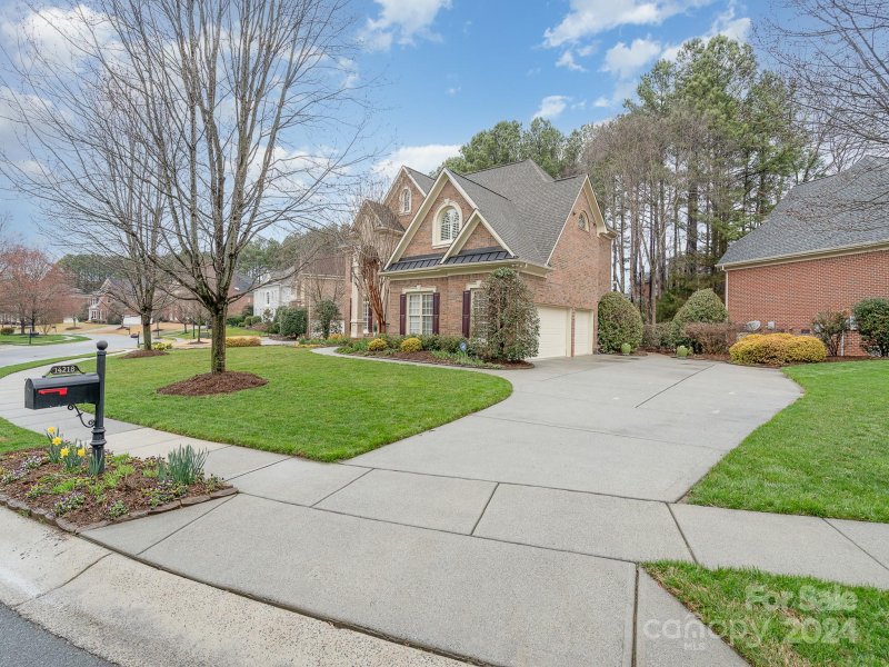 Property image 3 at 14218 Lissadell Circle, Charlotte, NC 28277