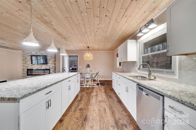 Property image 2 at 400 Crestview Drive, Albemarle, NC 28001