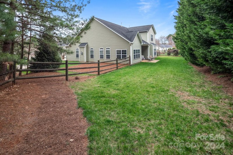 Property image 2 at 7983 Sally Clark Drive, Denver, NC 28037