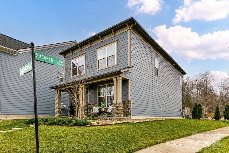 Property image 2 at 15535 Laverack Lane, Davidson, NC 28036