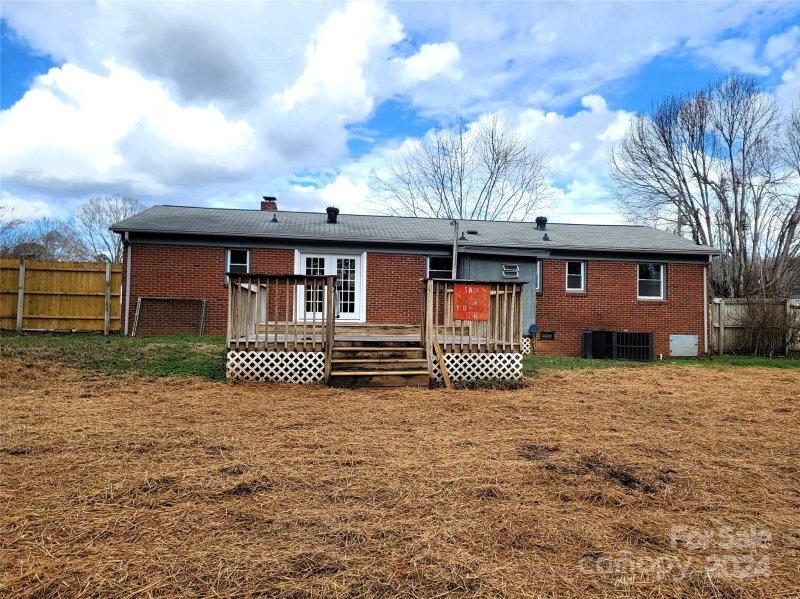 Property image 3 at 121 Lou Drive, Gastonia, NC 28052