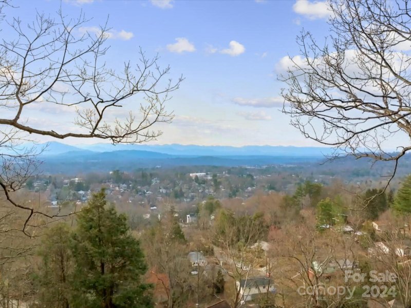 Property image 5 at 8 Skyview Place, Asheville, NC 28804