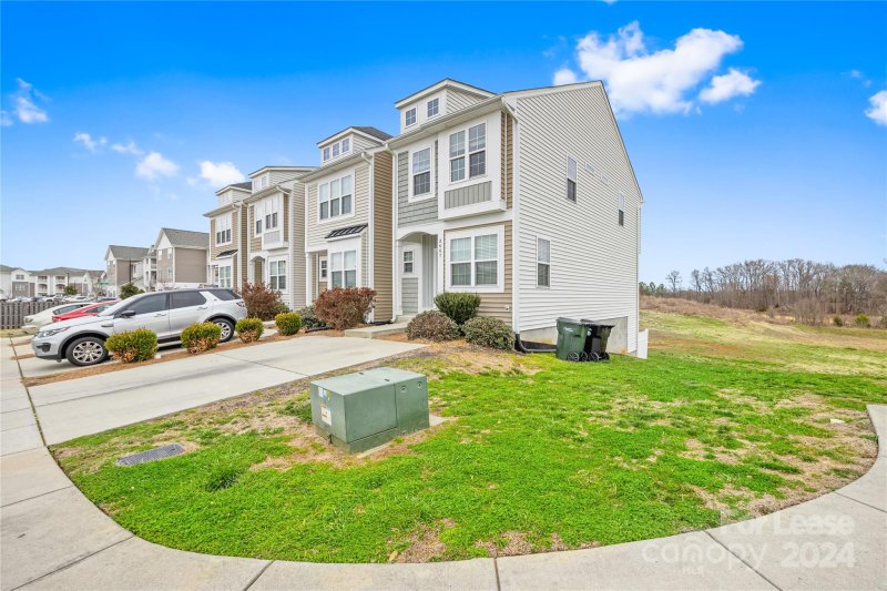 Property image 2 at 3667 Ascott Commons Lane, Concord, NC 28027