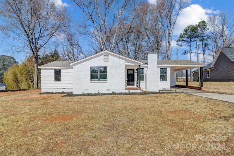 Property image 2 at 110 Crescent Drive, Bessemer City, NC 28016