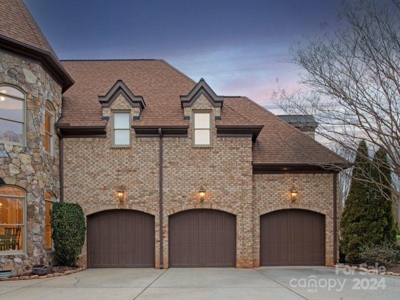 Property image 3 at 8905 Man Of War Drive, Waxhaw, NC 28173