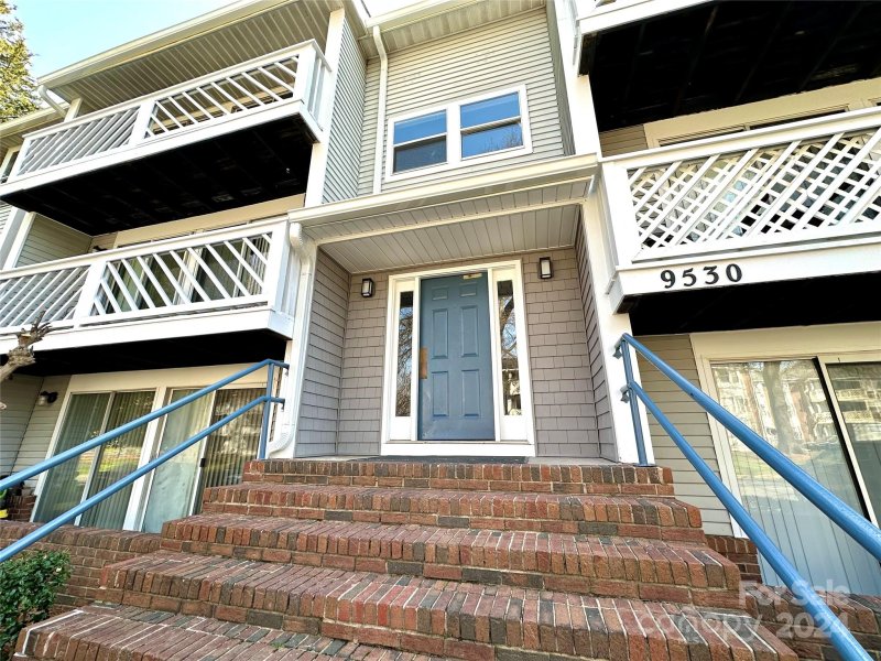 Property image 3 at 9530 Shannon Green Drive, Charlotte, NC 28213