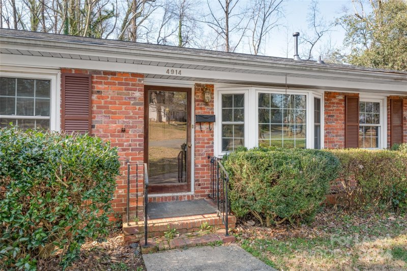 Property image 3 at 4914 Kistler Avenue, Charlotte, NC 28205