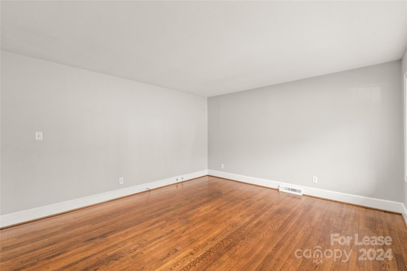 Property image 4 at 4914 Kistler Avenue, Charlotte, NC 28205