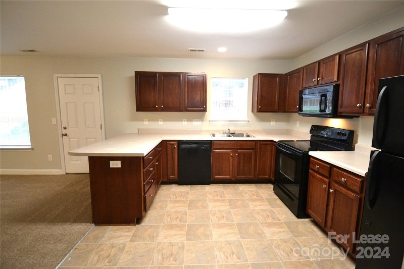 Property image 5 at 2443 Shad Court, Charlotte, NC 28208