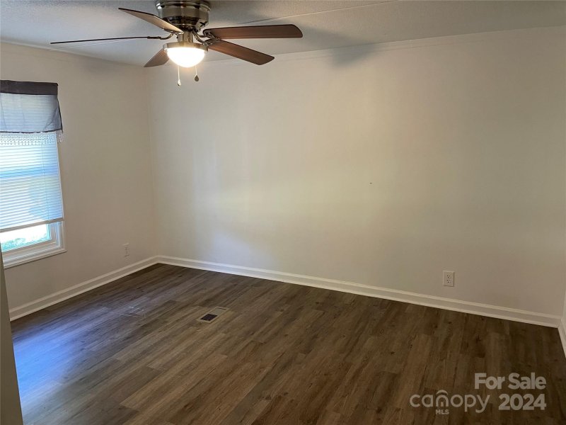 Property image 5 at 3408 Stony Brook Circle, Newton, NC 28658