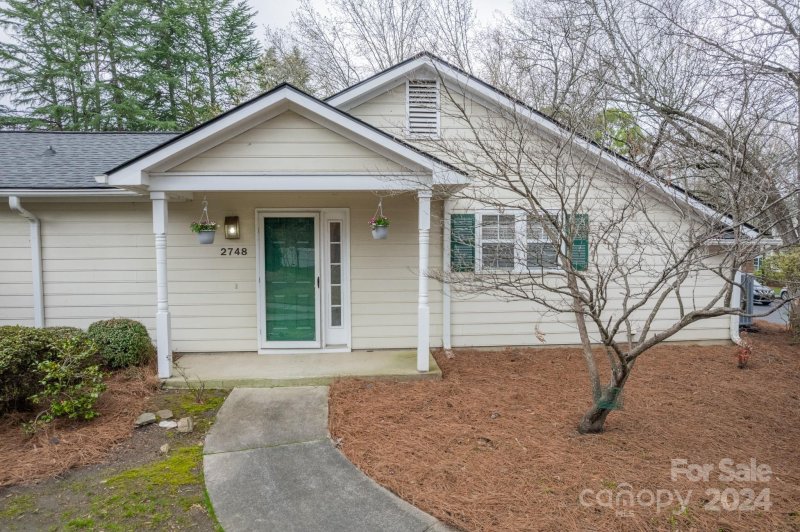 2748 Tiergarten Lane