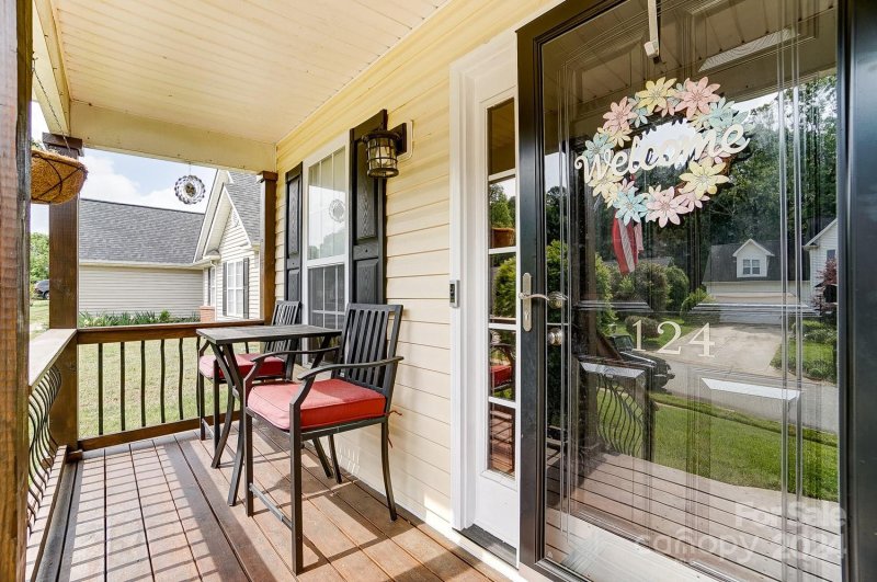 Property image 4 at 124 Arbor Ridge Road, Mount Holly, NC 28120