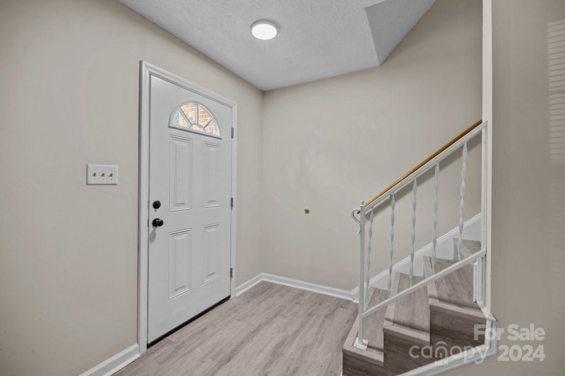 Property image 4 at 10933 Park Road, Charlotte, NC 28226