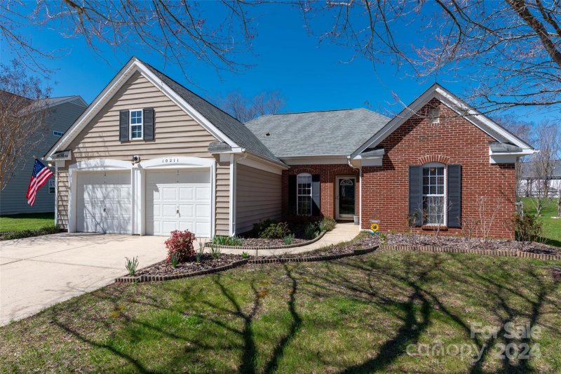 Property image 2 at 10211 Ingleton Court, Charlotte, NC 28269